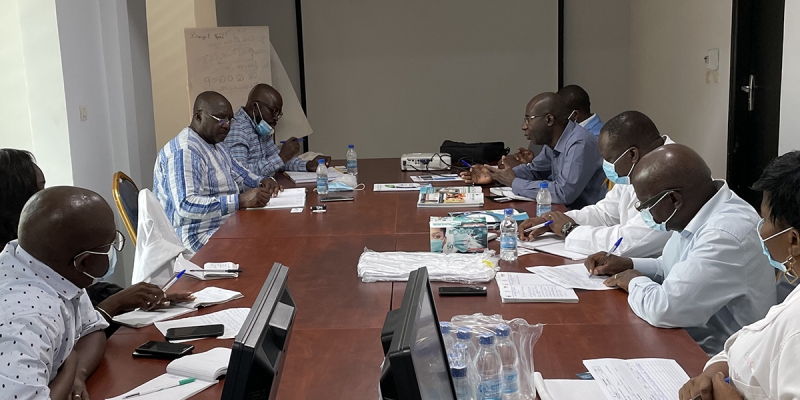 La société ENVAL Laboratoire et Cabinet à Abidjan, Côte d’Ivoire fait son entrée au sein de l’Association Africaine de l’Eau