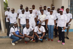 Sensitization against fraud and leaks: Douala&#039;s Young Water and Sanitation Professionals go door to door
